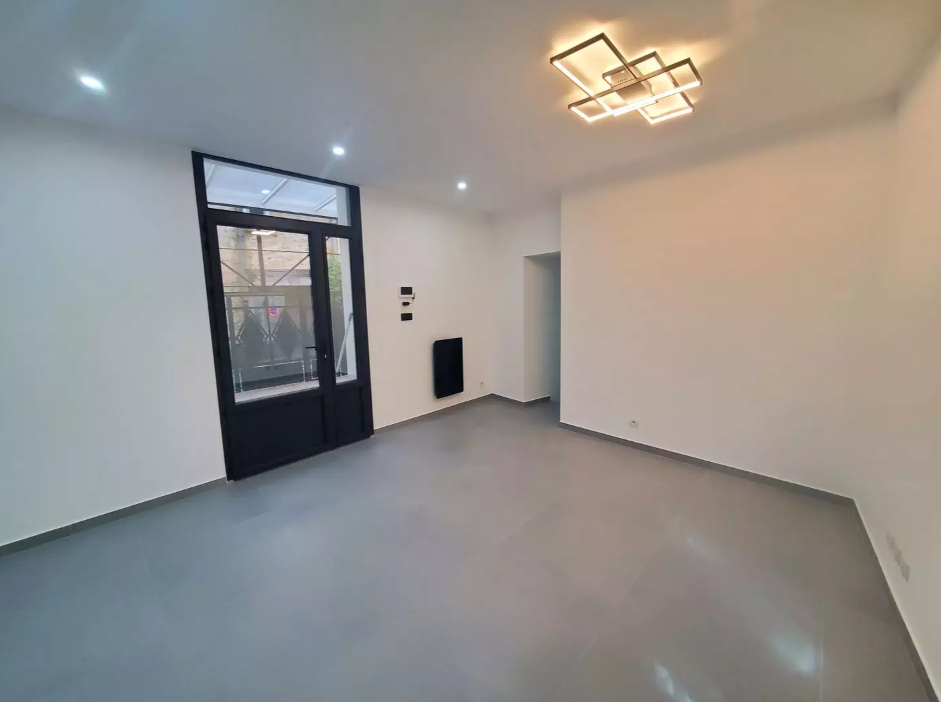Appartement, non meublé, 3 pièces, 84m² à La Réole (33190) — photo 2