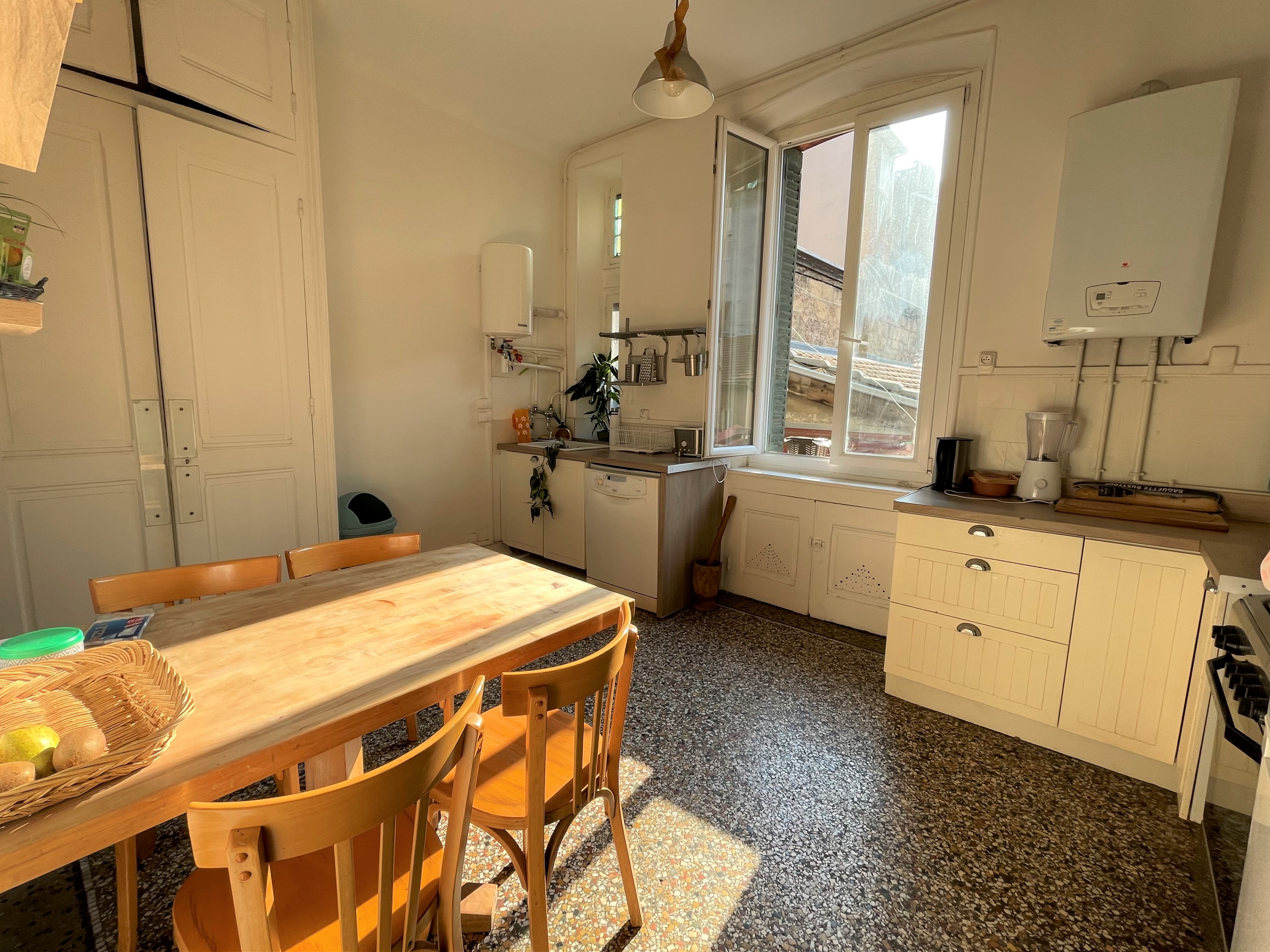 Appartement, meublé, 5 pièces, 118m² à Grenoble (38000) — photo 3
