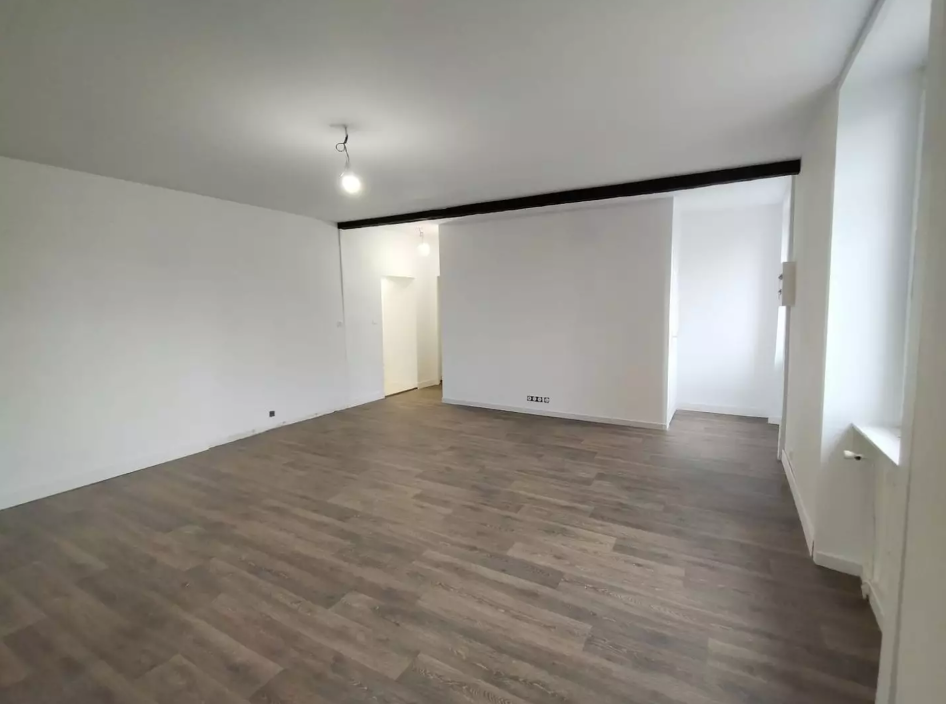 Appartement, non meublé, 4 pièces, 85m² à Saint-Maurice-les-Brousses (87800) — photo 2