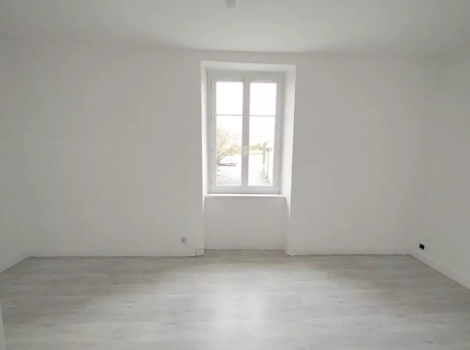 Appartement, non meublé, 4 pièces, 85m² à Saint-Maurice-les-Brousses (87800) — photo 3