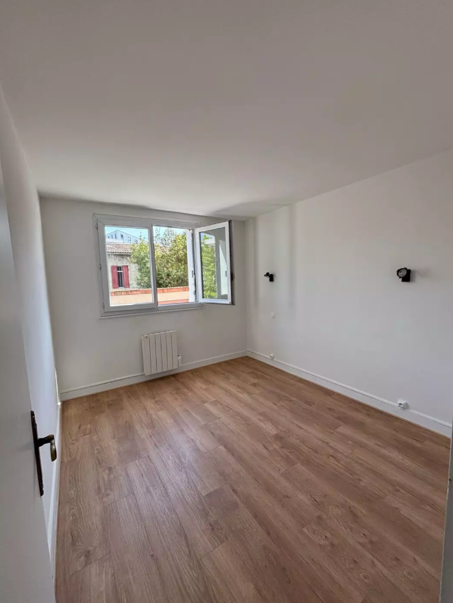 Appartement, non meublé, 3 pièces, 56m² à Bordeaux (33300) — photo 2