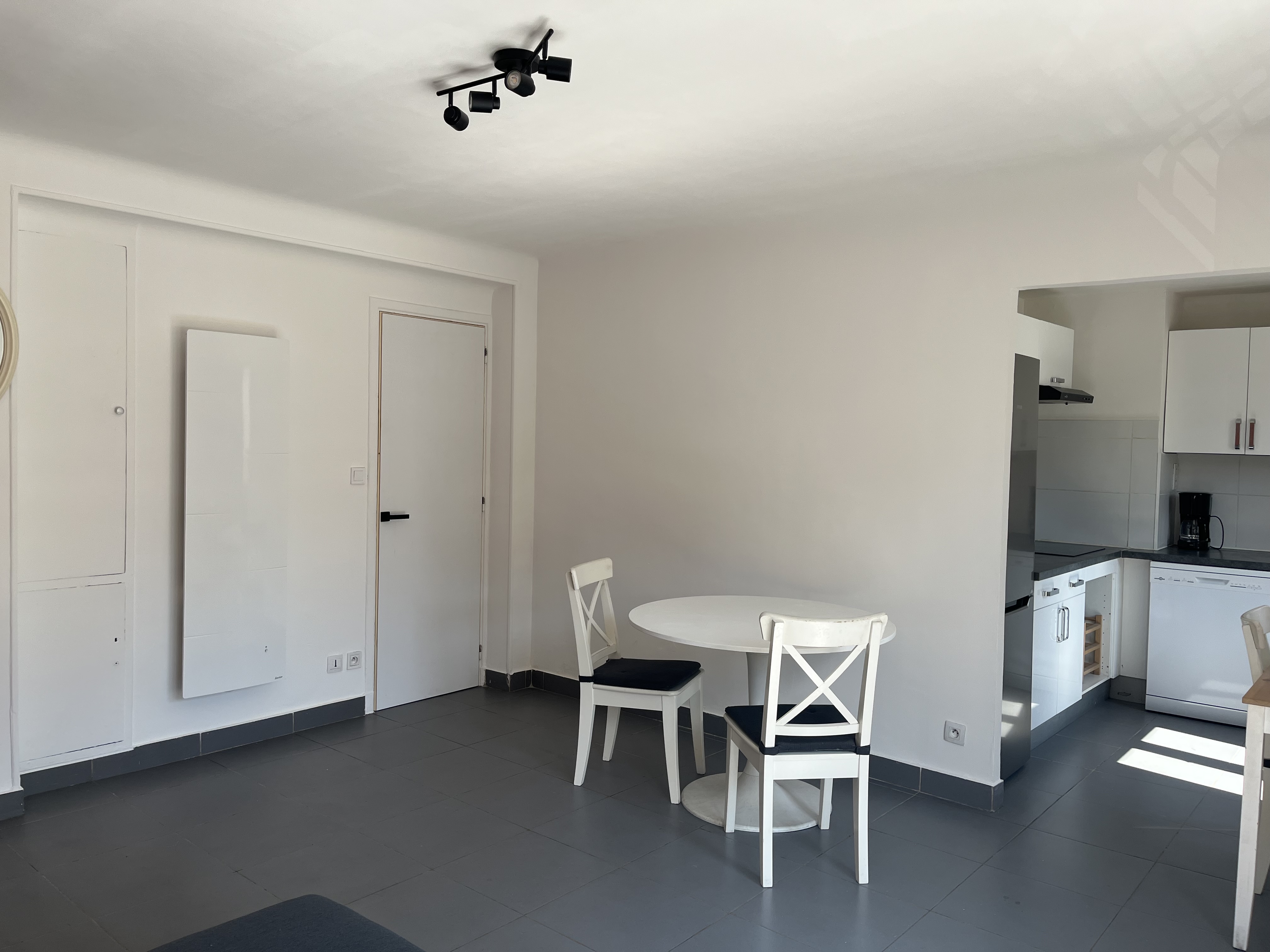 Appartement, meublé, 3 pièces, 52m² à Marseille (13005) — photo 2