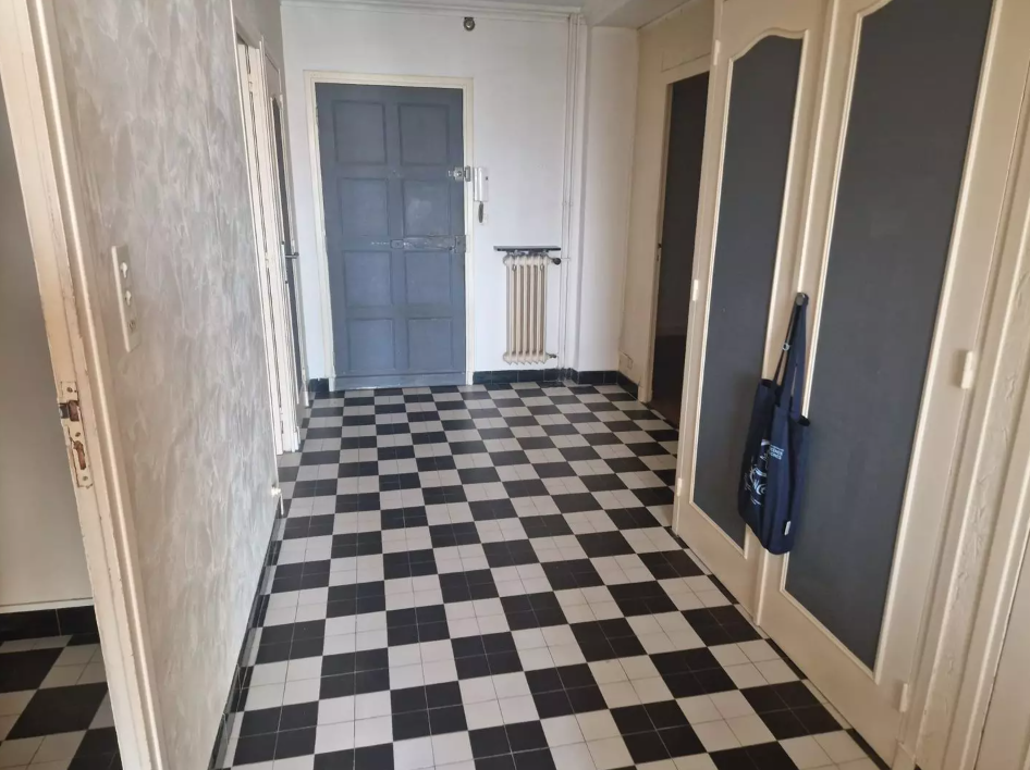 Appartement, non meublé, 5 pièces, 90m² à Valence (26000) — photo 2
