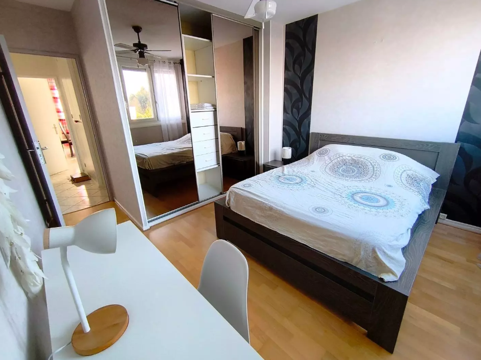 Appartement, meublé, 5 pièces, 97m² à Saint-Étienne (42000) — photo 3