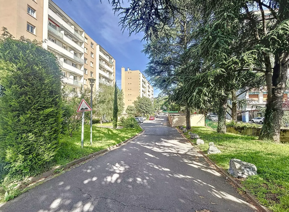 Appartement, meublé, 3 pièces, 52m² à Saint-Étienne (42000) — photo principale