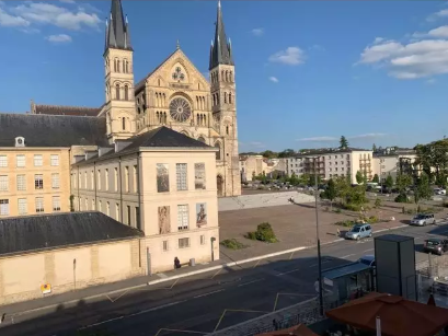 Appartement, meublé, 6 pièces, 105m² à Reims (51100) — photo principale