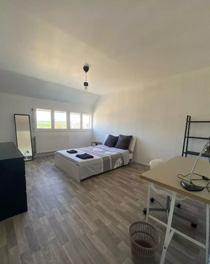 Appartement, meublé, 6 pièces, 118m² à Reims (51100) — photo 3