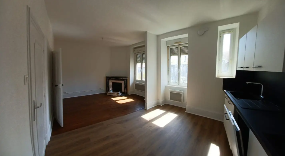 Appartement, non meublé, 4 pièces, 65m² à Valence (26000) — photo 2