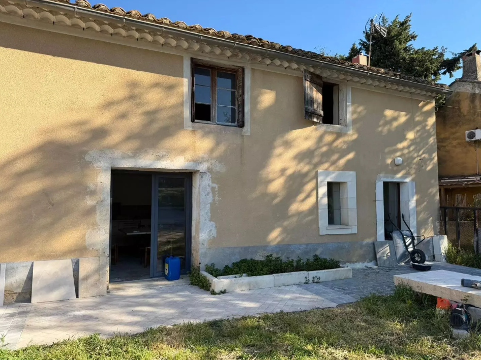 Appartement, meublé, 2 pièces, 64m² à Roquemaure (30150) — photo principale