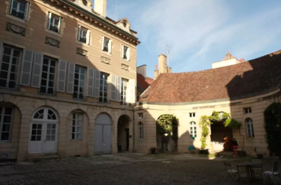 Appartement, meublé, 2 pièces, 40m² à Dijon (21000) — photo 2
