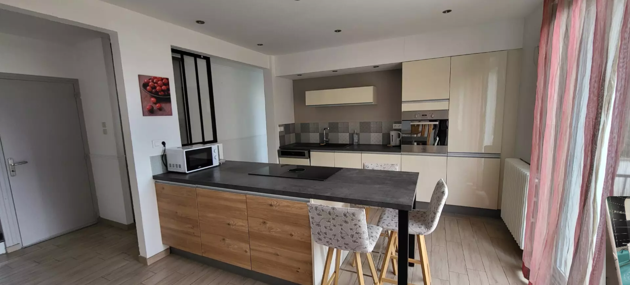 Maison, meublé, 9 pièces, 190m² à Guipavas (29490) — photo 4