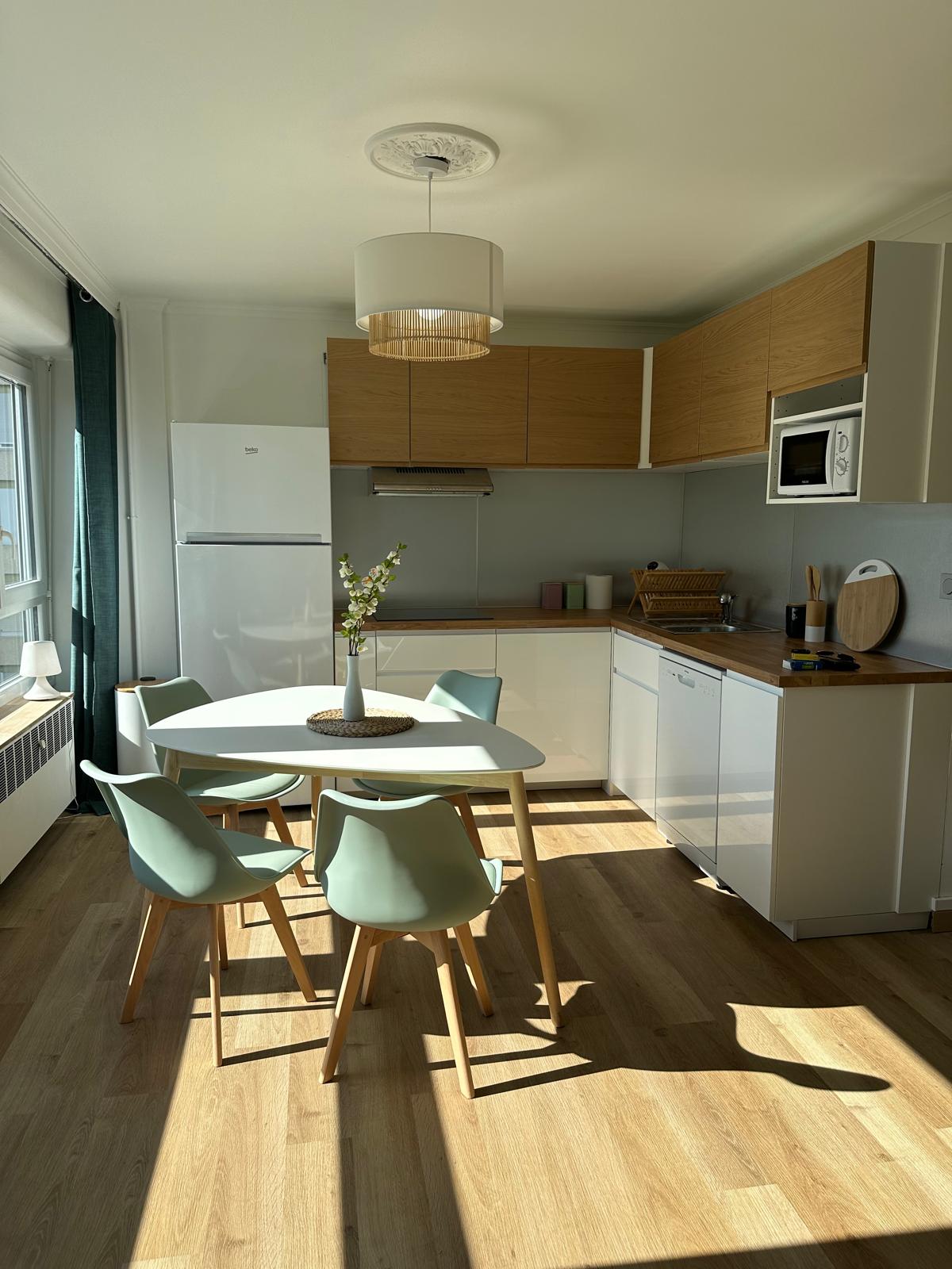 Chambre, meublé, 5 pièces, 80m² à Oullins-Pierre-Bénite (69600) — photo principale