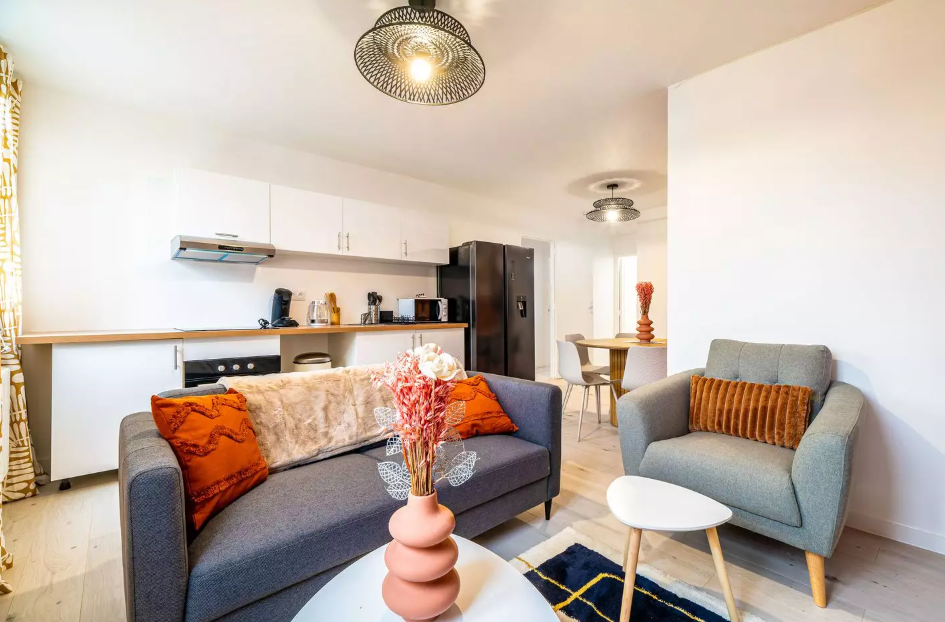 Chambre, meublé, 9m² à Fleury-les-Aubrais (45400) — photo principale