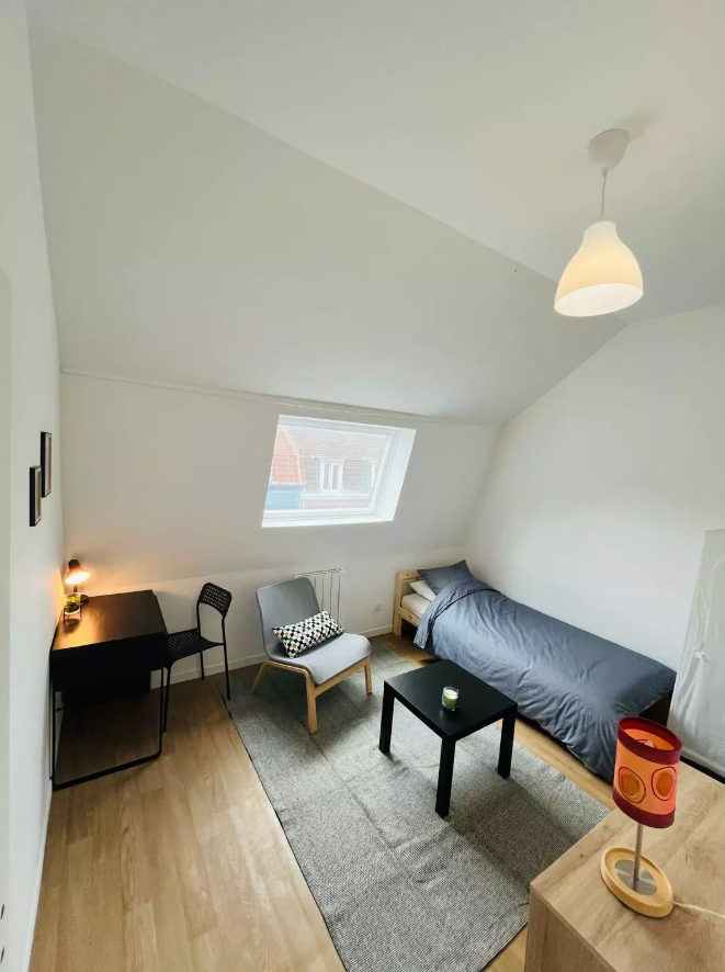 Appartement, meublé, 6 pièces, 120m² à Roubaix (59100) — photo 2