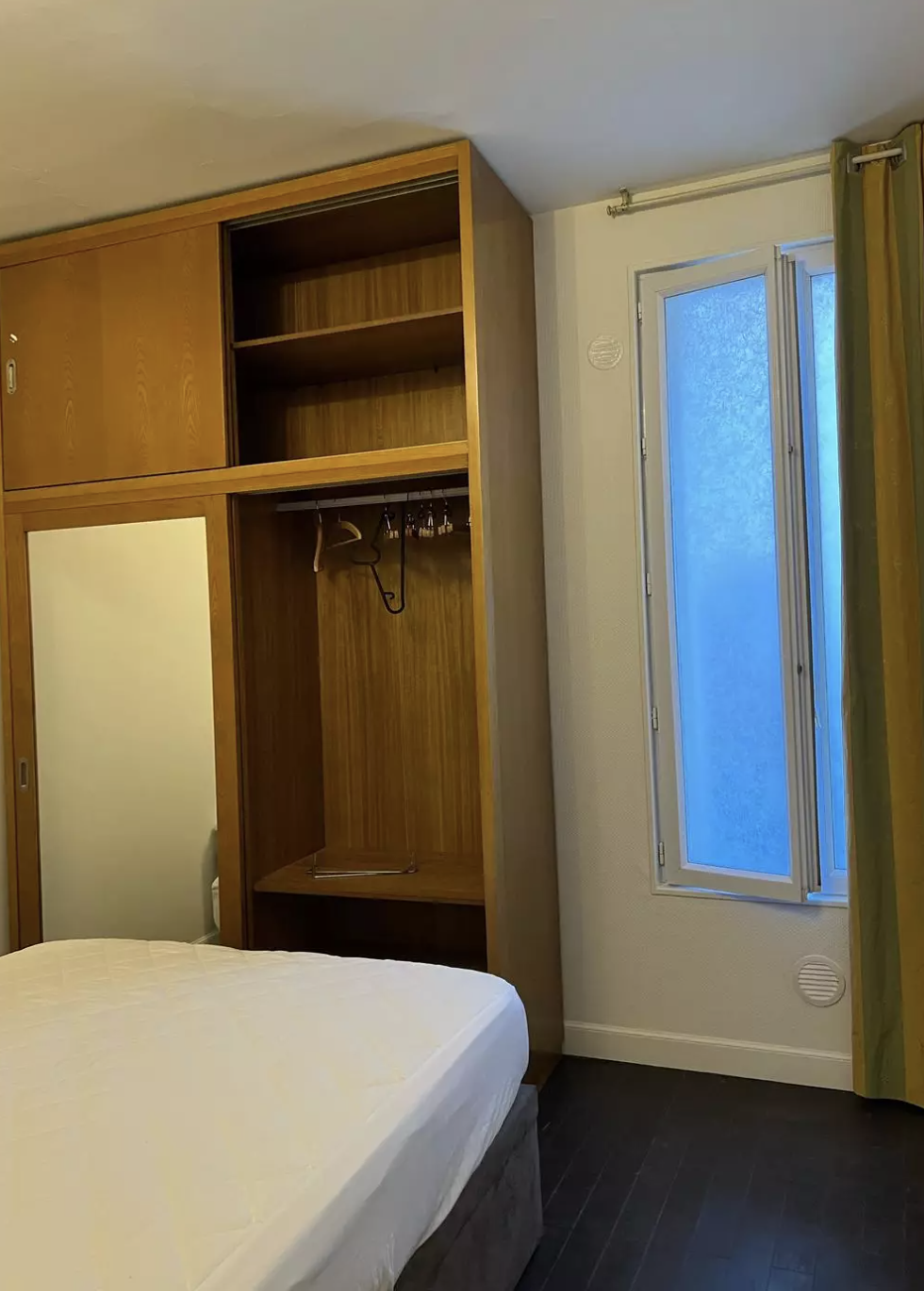 Appartement, meublé, 2 pièces, 44m² à Courbevoie (92400) — photo 2