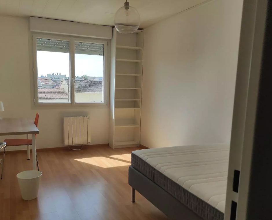 Chambre, meublé, 100m² à Reims (51100) — photo 3
