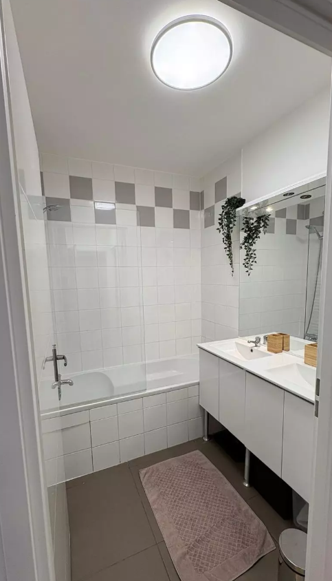 Appartement, non meublé, 4 pièces, 85m² à Bruges (33520) — photo 2