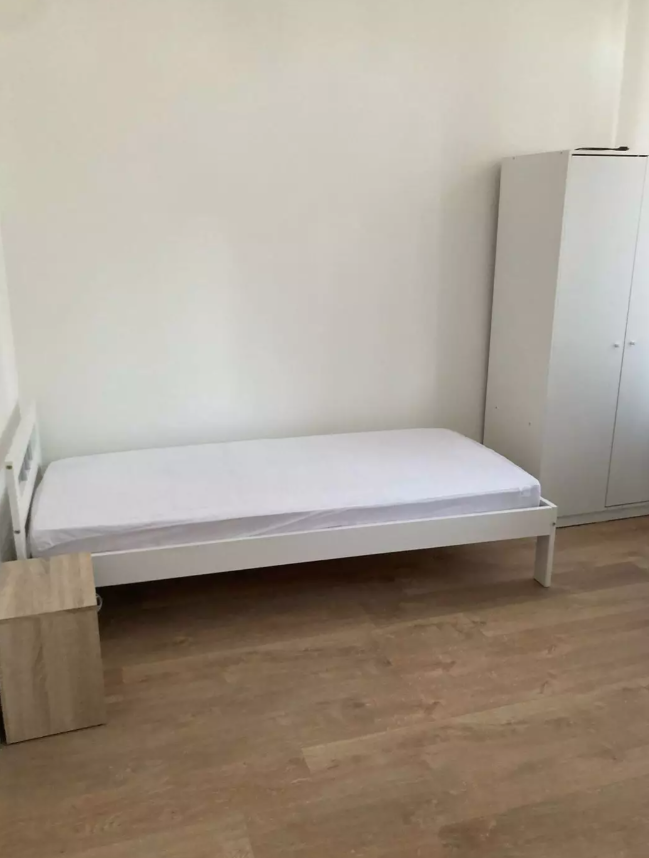Chambre, meublé, 18m² à Roubaix (59100) — photo 3