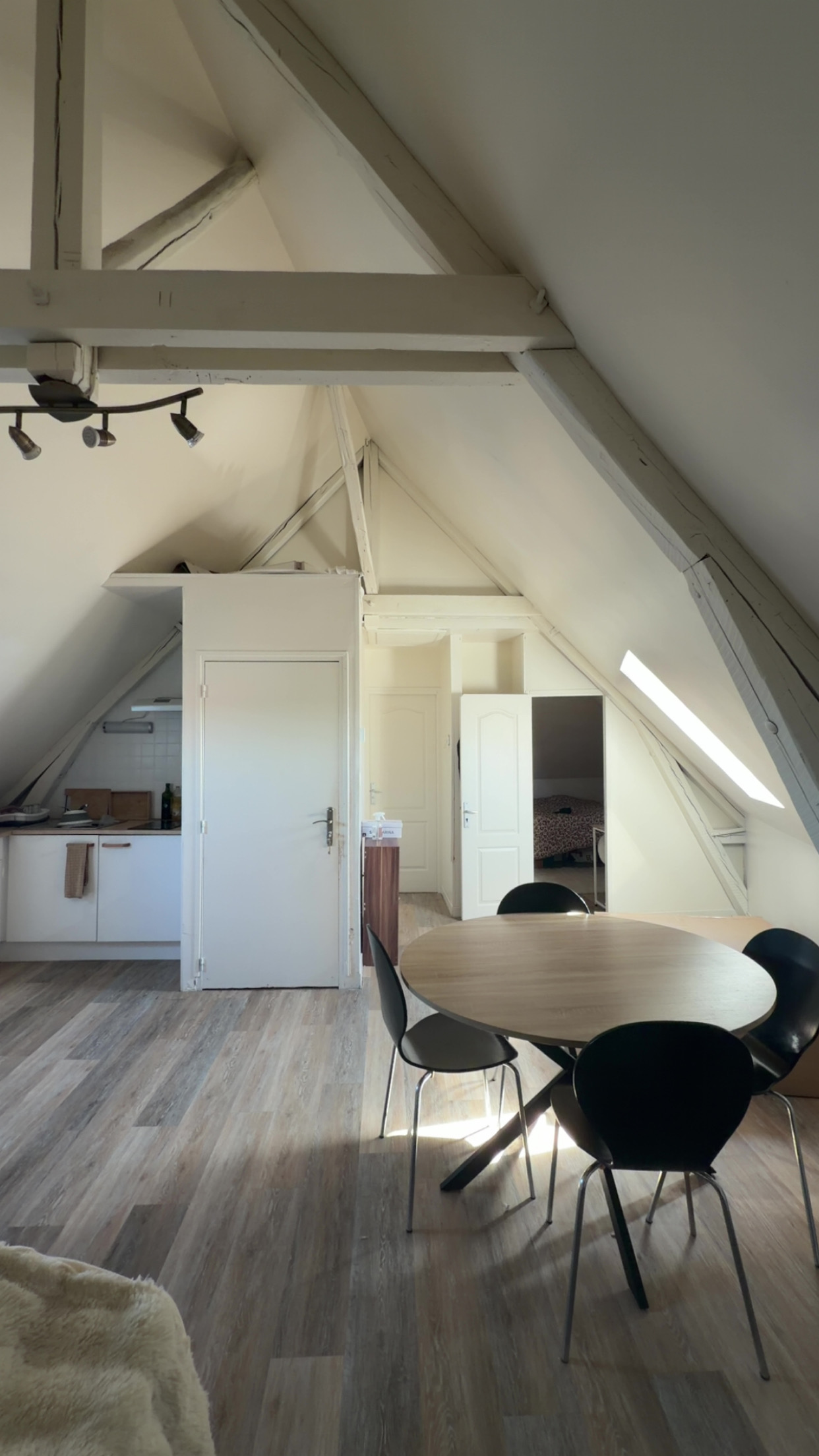 Appartement, non meublé, 2 pièces, 41m² à Cambrai (59400) — photo 2