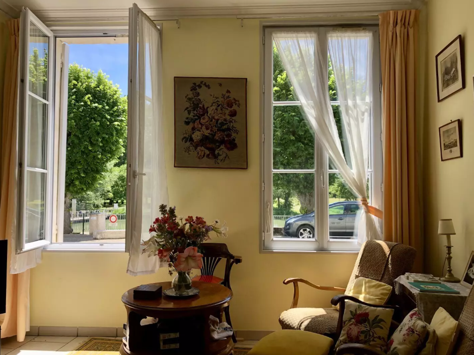Maison, meublé, 6 pièces, 180m² à Saint-Savinien (17350) — photo 4