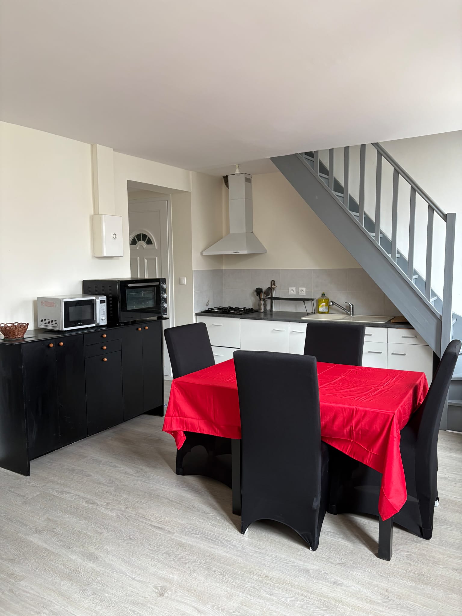 Chambre, meublé, 4 pièces, 95m² à Bordeaux (33800) — photo principale