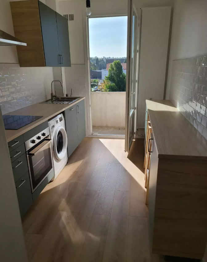 Appartement, meublé à Saint-Étienne (42000) — photo 2