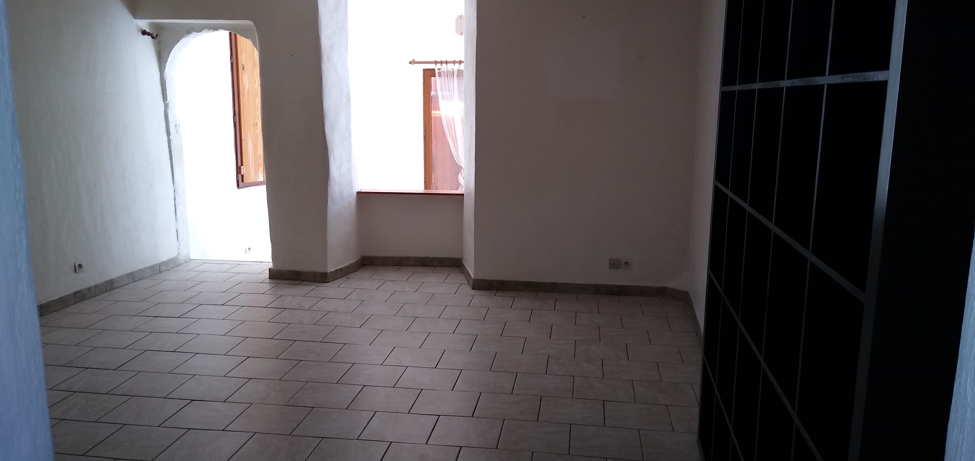Appartement, non meublé, 1 pièce, 45m² à Corbières-en-Provence (04220) — photo principale