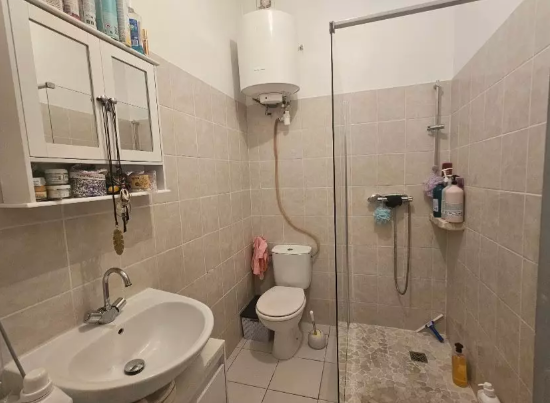 Appartement, meublé, 2 pièces, 36m² à Saint-Martin-de-Crau (13310) — photo 4