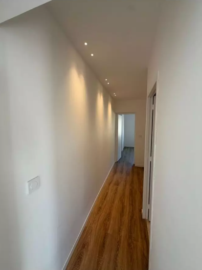 Appartement, non meublé, 4 pièces, 110m² à Saint-Mitre-les-Remparts (13920) — photo 3