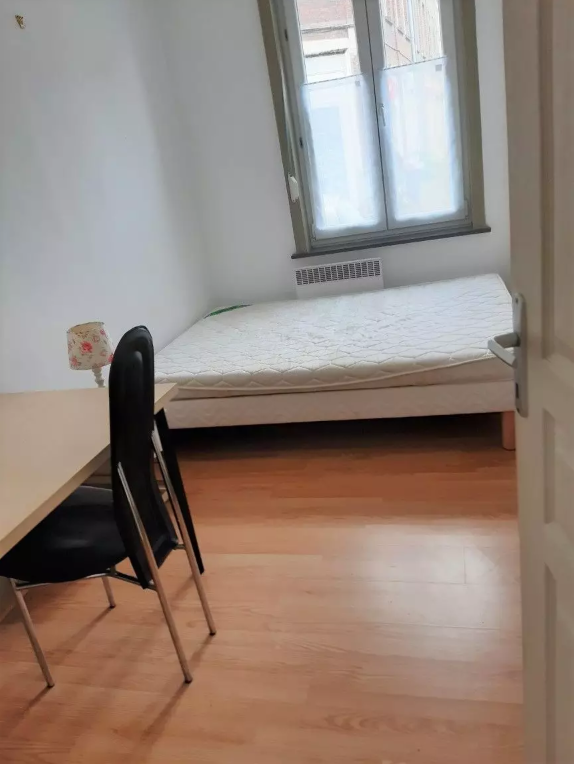 Chambre, meublé à Lille (59000) — photo 4