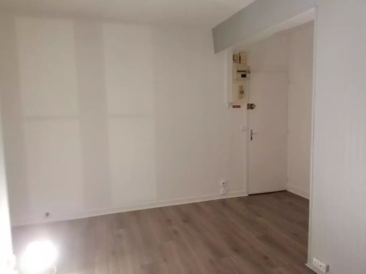 Appartement, non meublé, 1 pièce, 23m² à Dourdan (91410) — photo 4