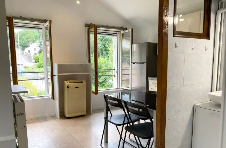 Appartement, meublé, 1 pièce, 25m² à Fontaines-sur-Saône (69270) — photo 3