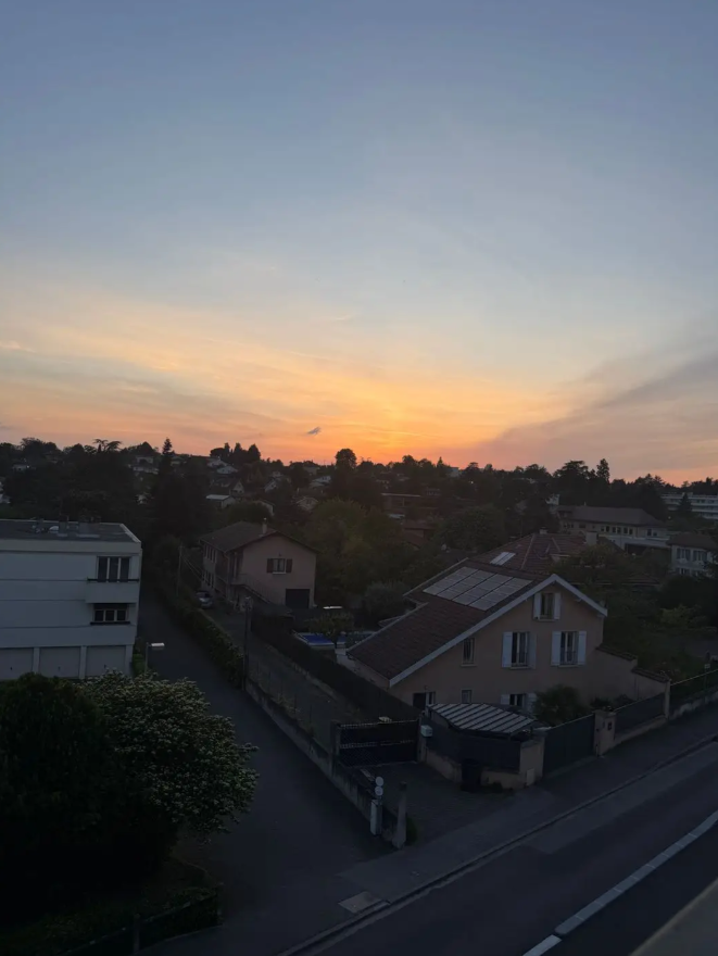 Appartement, meublé, 3 pièces, 67m² à Champagne-au-Mont-d'Or (69410) — photo 3