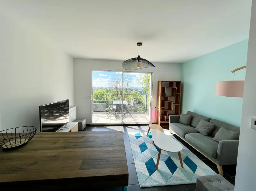 Appartement, meublé, 2 pièces, 45m² à Saint-Didier-au-Mont-d'Or (69370) — photo 2