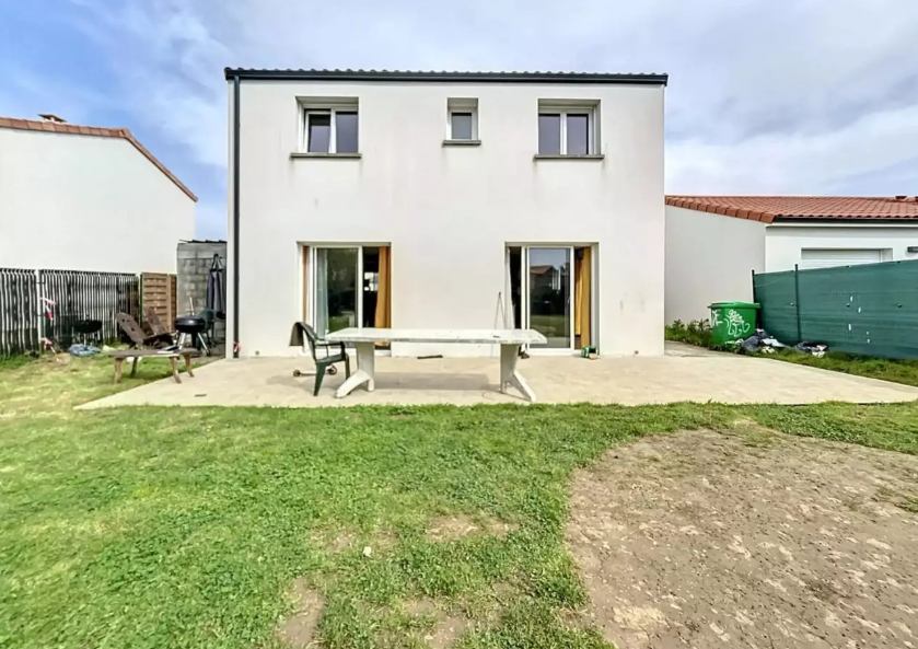 Maison, non meublé, 5 pièces, 110m² à Cholet (49300) — photo 2