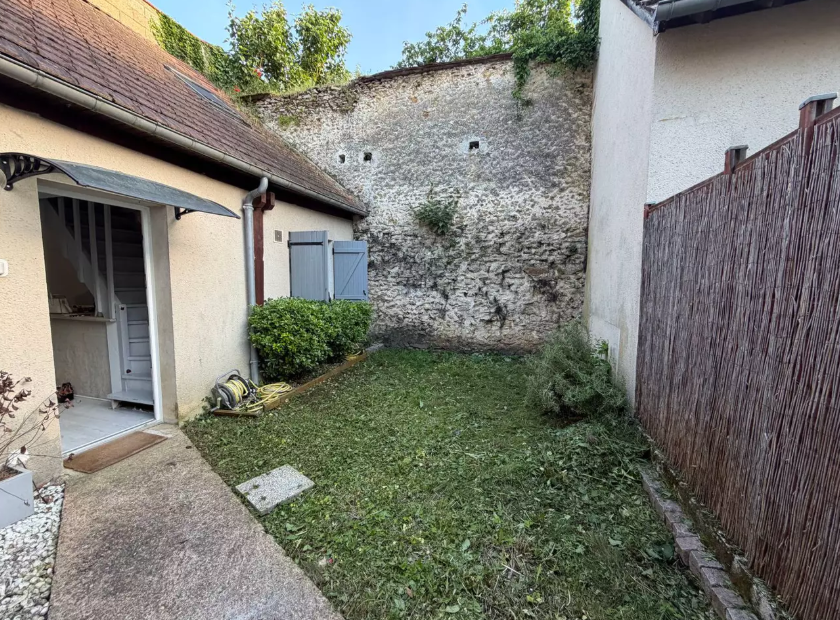 Maison, meublé, 2 pièces, 30m² à Auneau-Bleury-Saint-Symphorien (28700) — photo principale