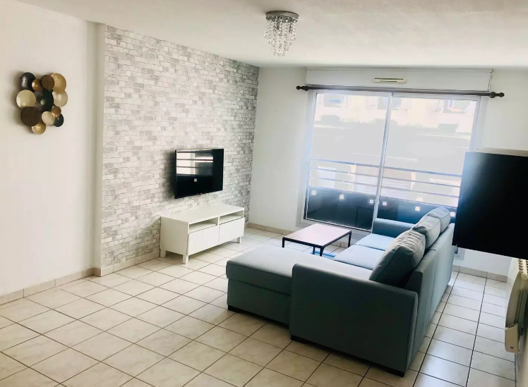 Appartement, meublé, 2 pièces, 49m² à Marseille (13006) — photo principale