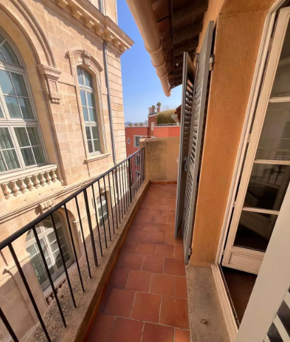 Appartement, meublé, 3 pièces, 70m² à Marseille (13002) — photo 3