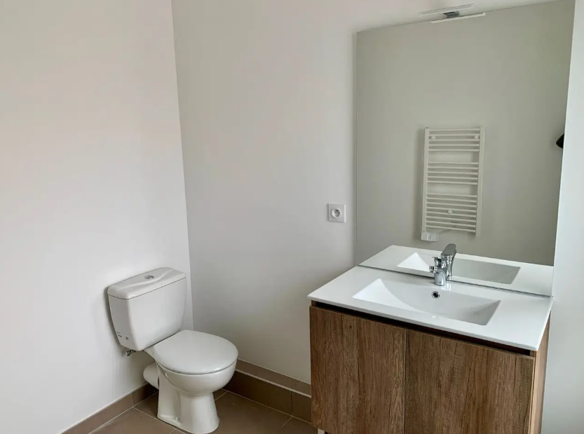Appartement, non meublé, 2 pièces, 50m² à Salon-de-Provence (13300) — photo 5