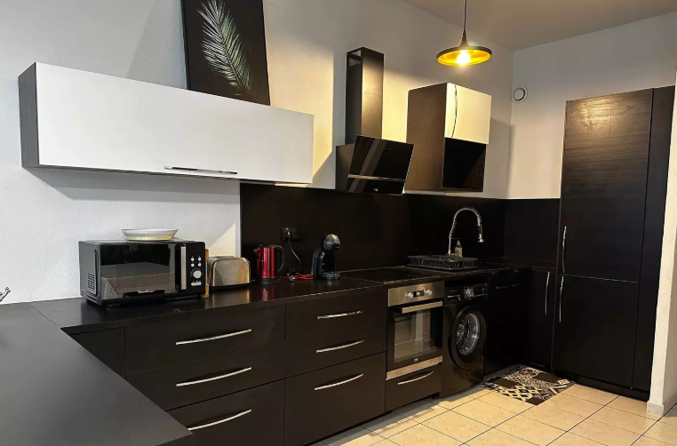 Appartement, meublé, 2 pièces, 53m² à Marseille (13001) — photo 2