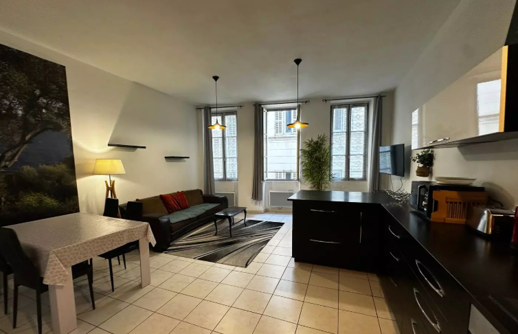 Appartement, meublé, 2 pièces, 53m² à Marseille (13001) — photo 5
