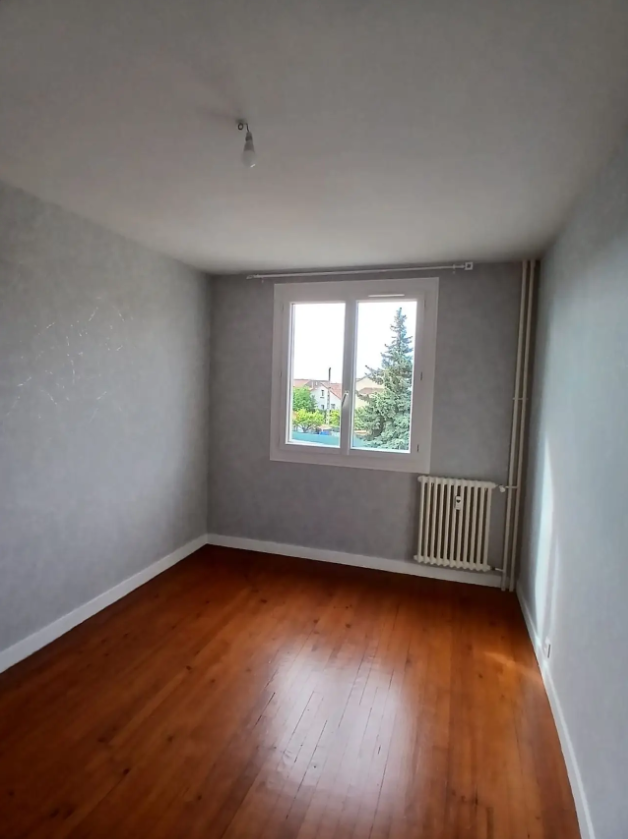 Appartement, non meublé, 3 pièces, 73m² à Clermont-Ferrand (63100) — photo 3