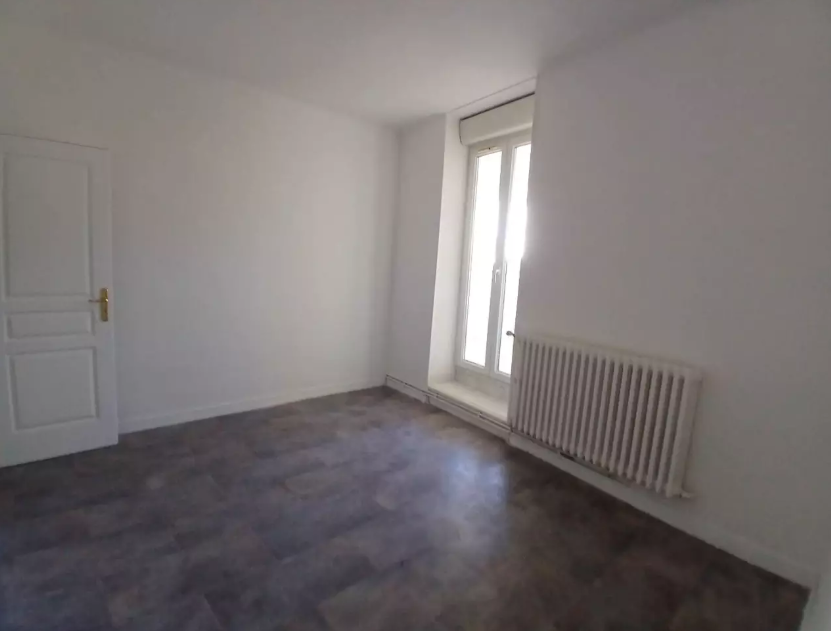 Appartement, non meublé, 4 pièces, 86m² à Nîmes (30000) — photo 5