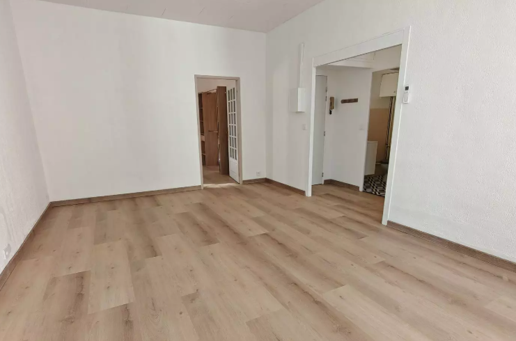 Appartement, non meublé, 2 pièces, 42m² à Marseille (13008) — photo 3