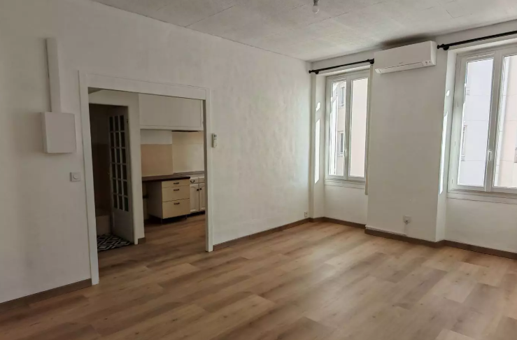 Appartement, non meublé, 2 pièces, 42m² à Marseille (13008) — photo principale