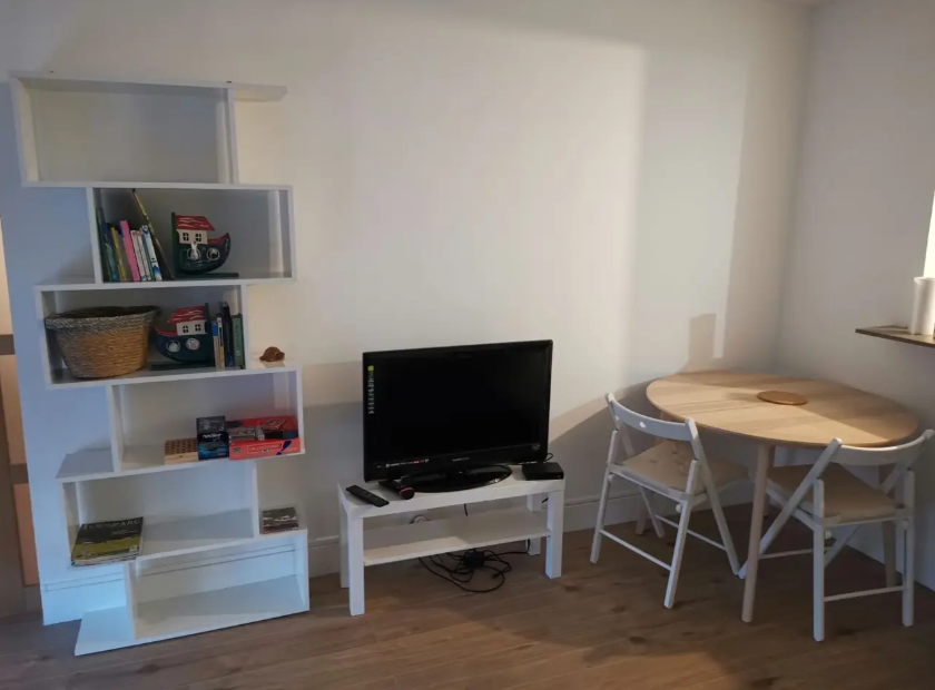 Appartement, meublé, 2 pièces, 45m² à Le Mesnil-Saint-Denis (78320) — photo 3