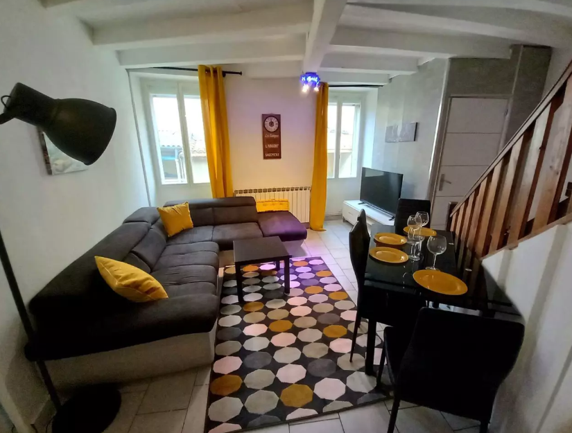 Appartement, meublé, 6 pièces, 110m² à Nîmes (30000) — photo principale