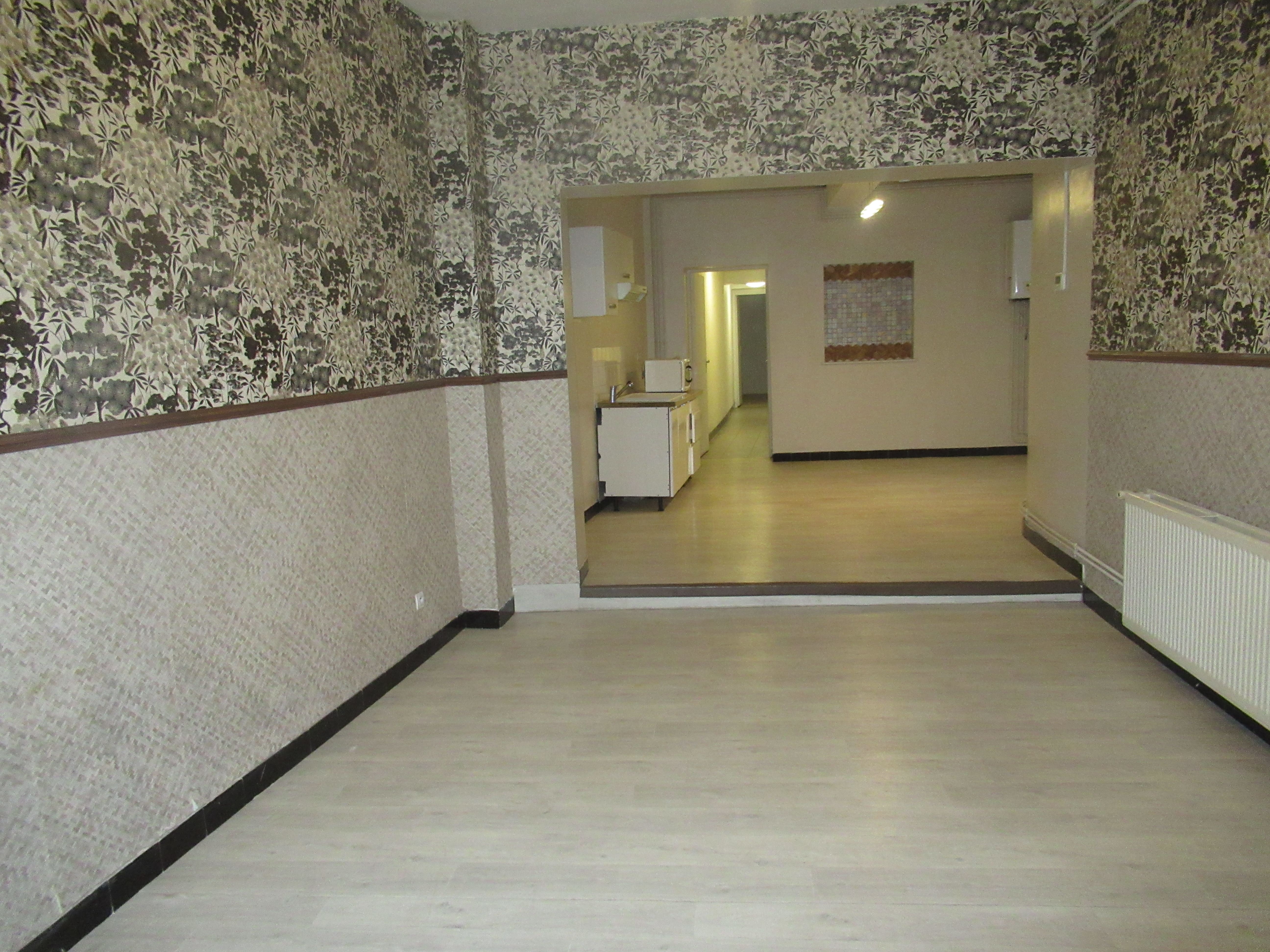 Appartement, non meublé, 4 pièces, 80m² à Saint-Amand-les-Eaux (59230) — photo 2