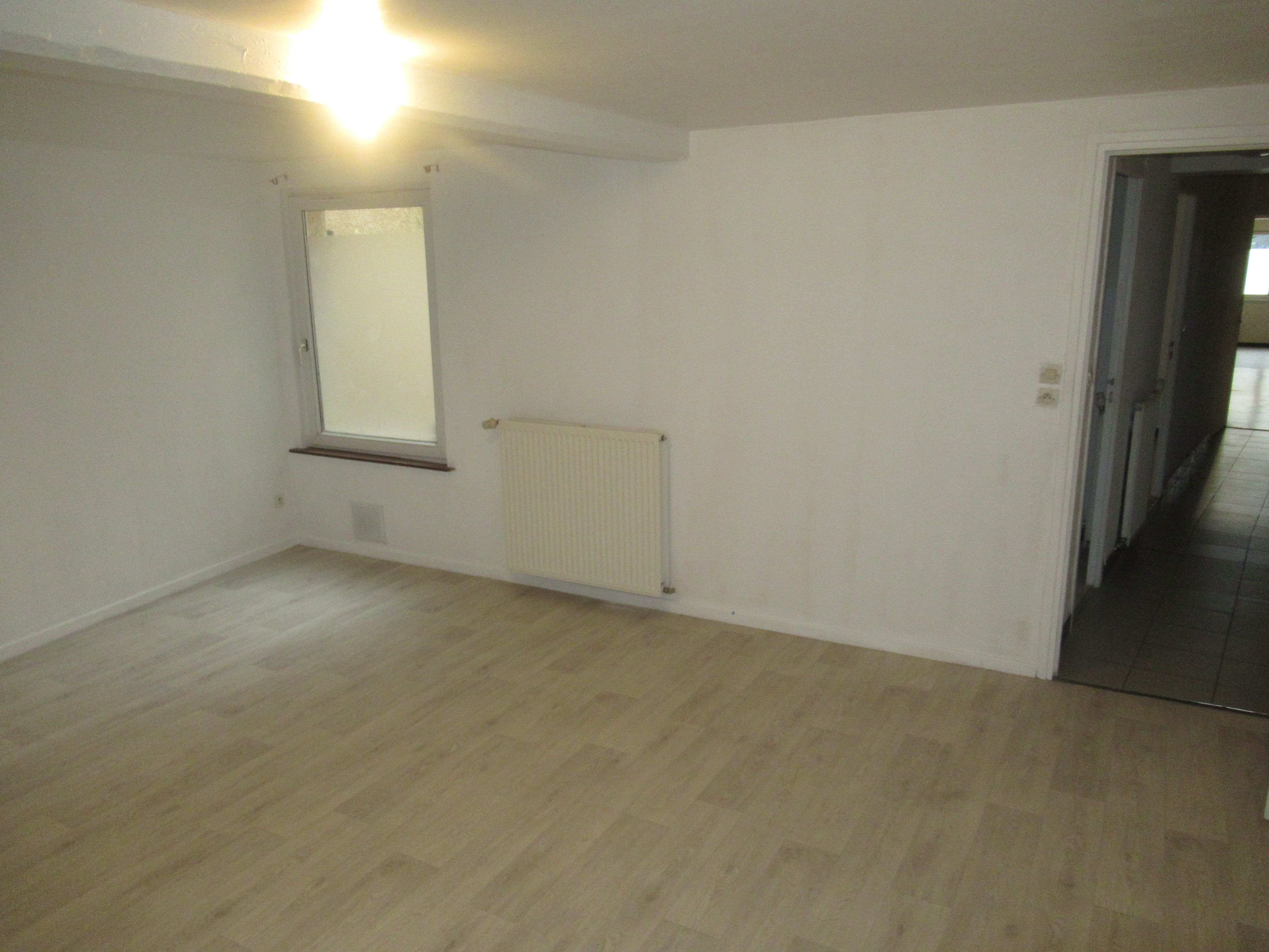 Appartement, non meublé, 4 pièces, 80m² à Saint-Amand-les-Eaux (59230) — photo 5