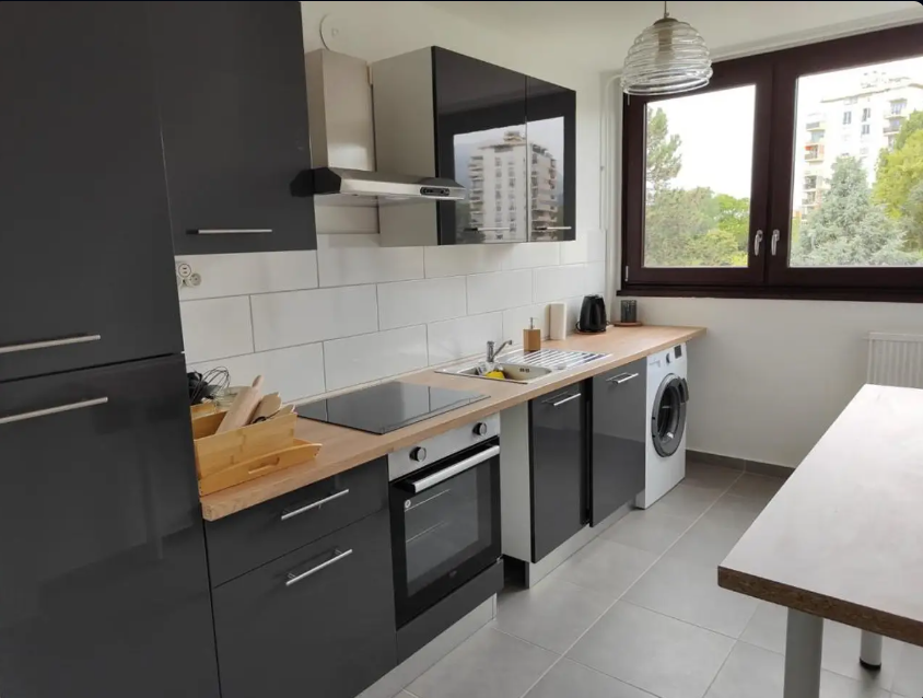 Appartement, meublé, 5 pièces, 89m² à Grenoble (38100) — photo 2